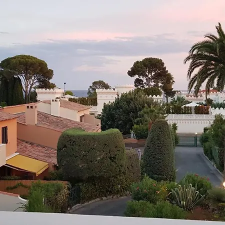 펜션 Maison Confortable Pres Des Plages De Saint-raphael Saint-Raphaël