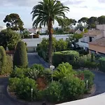 Maison Confortable Pres Des Plages De Saint-raphael 度假居