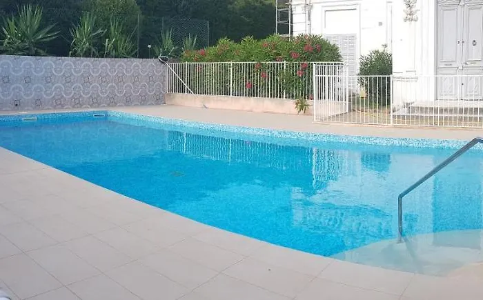 Maison Confortable Pres Des Plages De Saint-raphael Сasa de vacaciones *